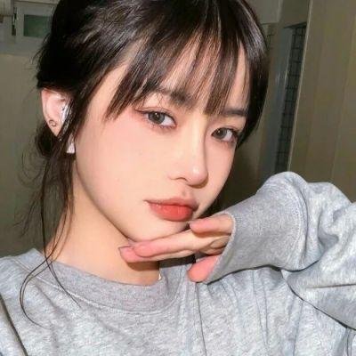爱长颈鹿的女人